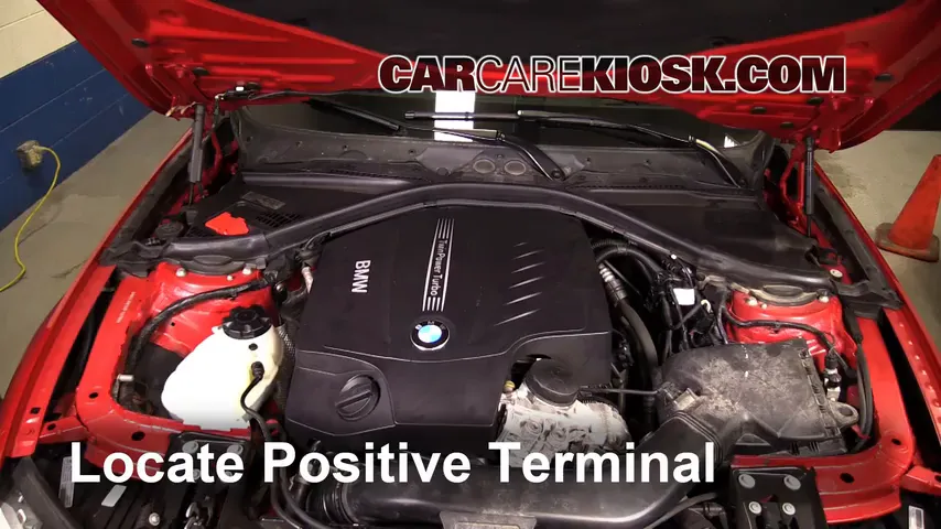 2013 BMW 335i xDrive 3.0L 6 Cyl. Turbo Sedan Batería Encendido de puente